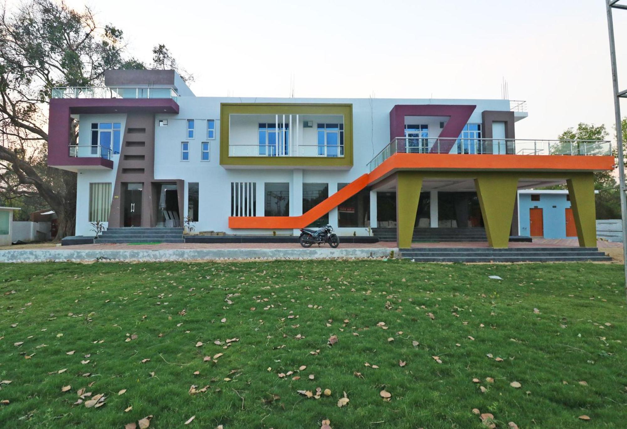 Hotel O Shri Shyam Lawn & Resort Sitapur  Exterior photo