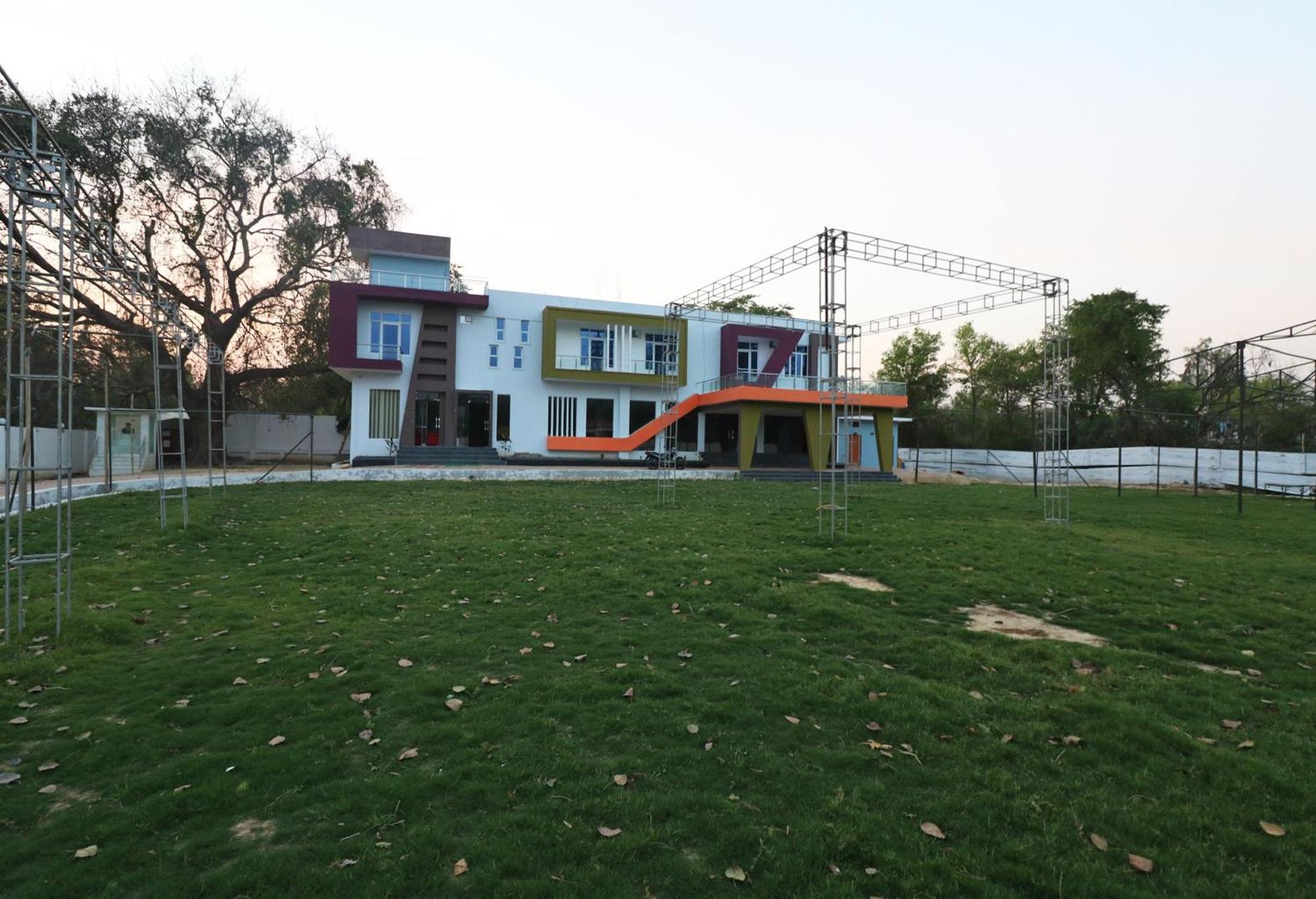 Hotel O Shri Shyam Lawn & Resort Sitapur  Exterior photo